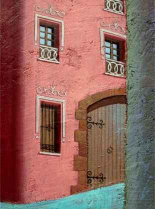 Faded Elegance, detail